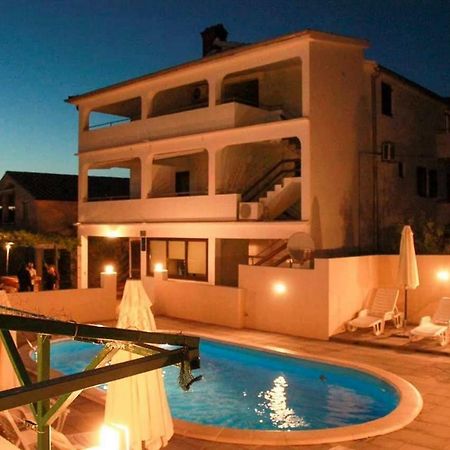 Apartmani Jaman فرسي المظهر الخارجي الصورة