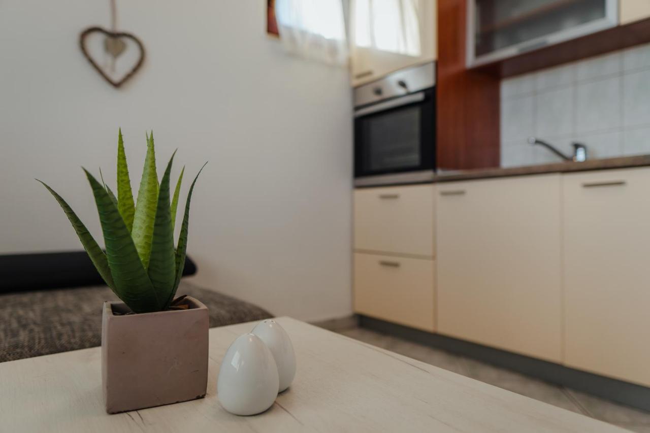Apartmani Jaman فرسي المظهر الخارجي الصورة