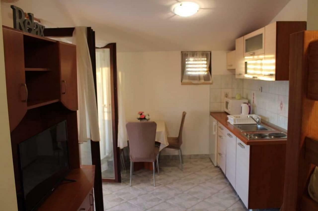 Apartmani Jaman فرسي المظهر الخارجي الصورة