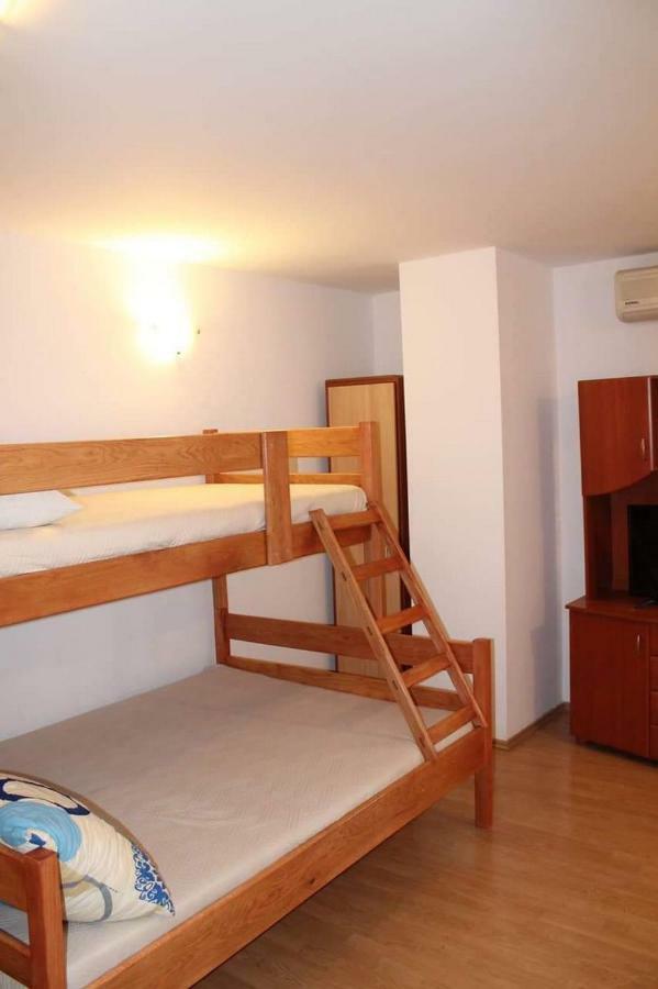 Apartmani Jaman فرسي المظهر الخارجي الصورة