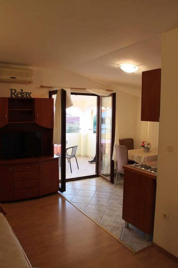 Apartmani Jaman فرسي المظهر الخارجي الصورة
