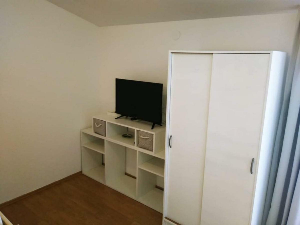 Apartmani Jaman فرسي المظهر الخارجي الصورة