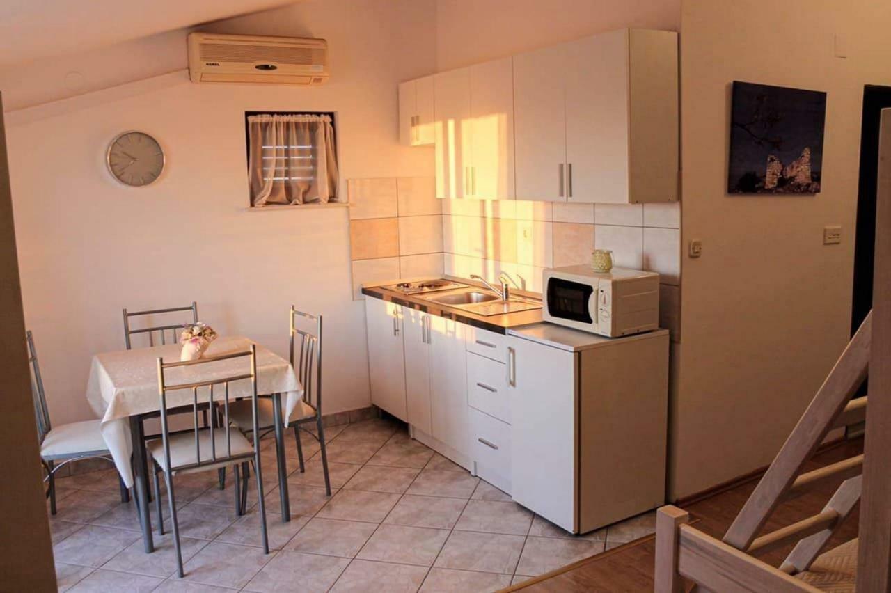Apartmani Jaman فرسي المظهر الخارجي الصورة